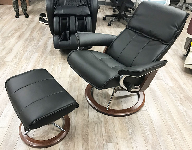 Stressless Admiral Signature Chrome Base Paloma Black Leather Recliner Chair and Ottoman by Ekornes