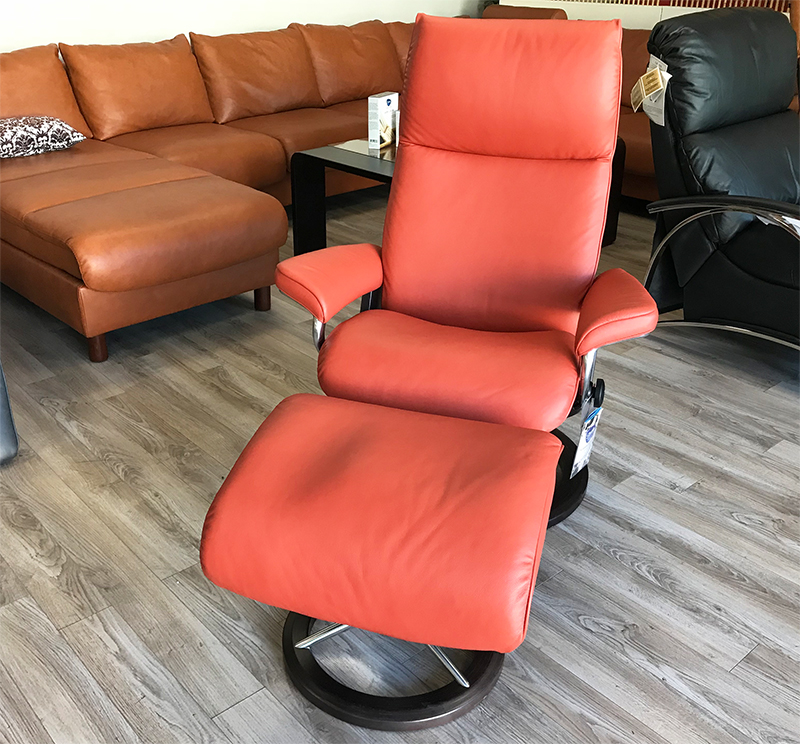 Stressless Aura Signature Wenge Wood Base Recliner Chair and Ottoman in Paloma Henna Leather