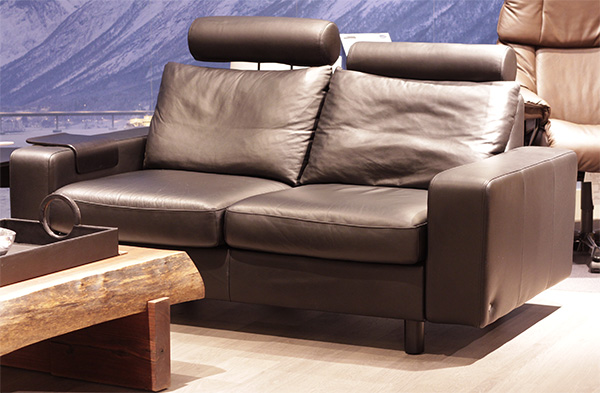 Stressless E200 Loveseat Sofa in Paloma Rock Leather 