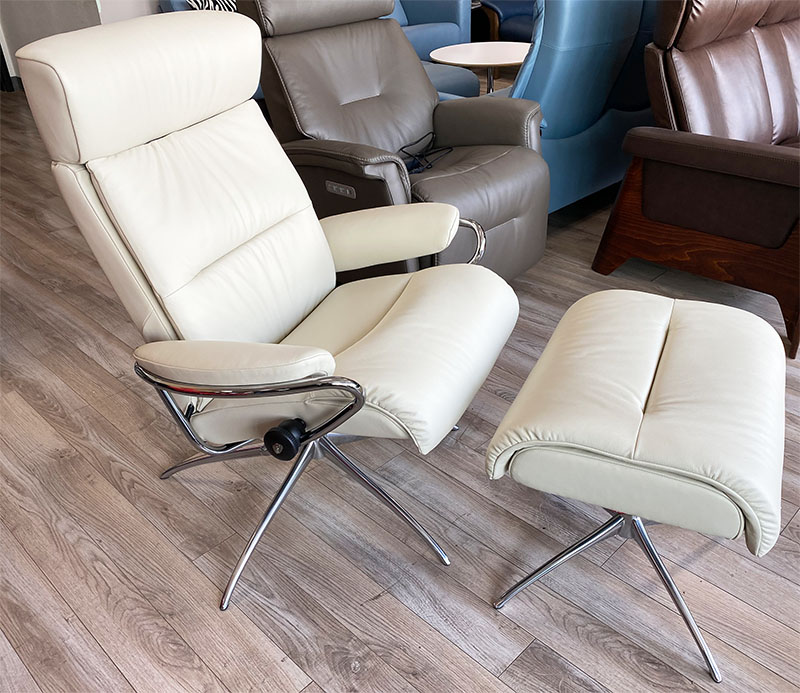 Stressless Tokyo High Back Recliner Chair with Adjustable Headrest and Ottoman in Paloma Light Grey Leather