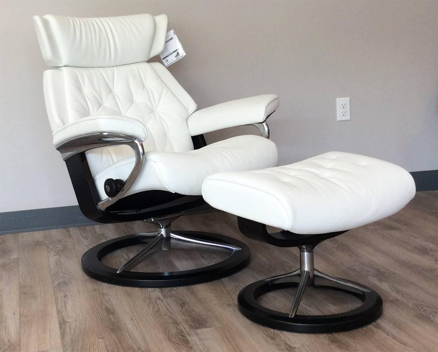 Stressless Skyline Signature Base Batick Snow White Leather