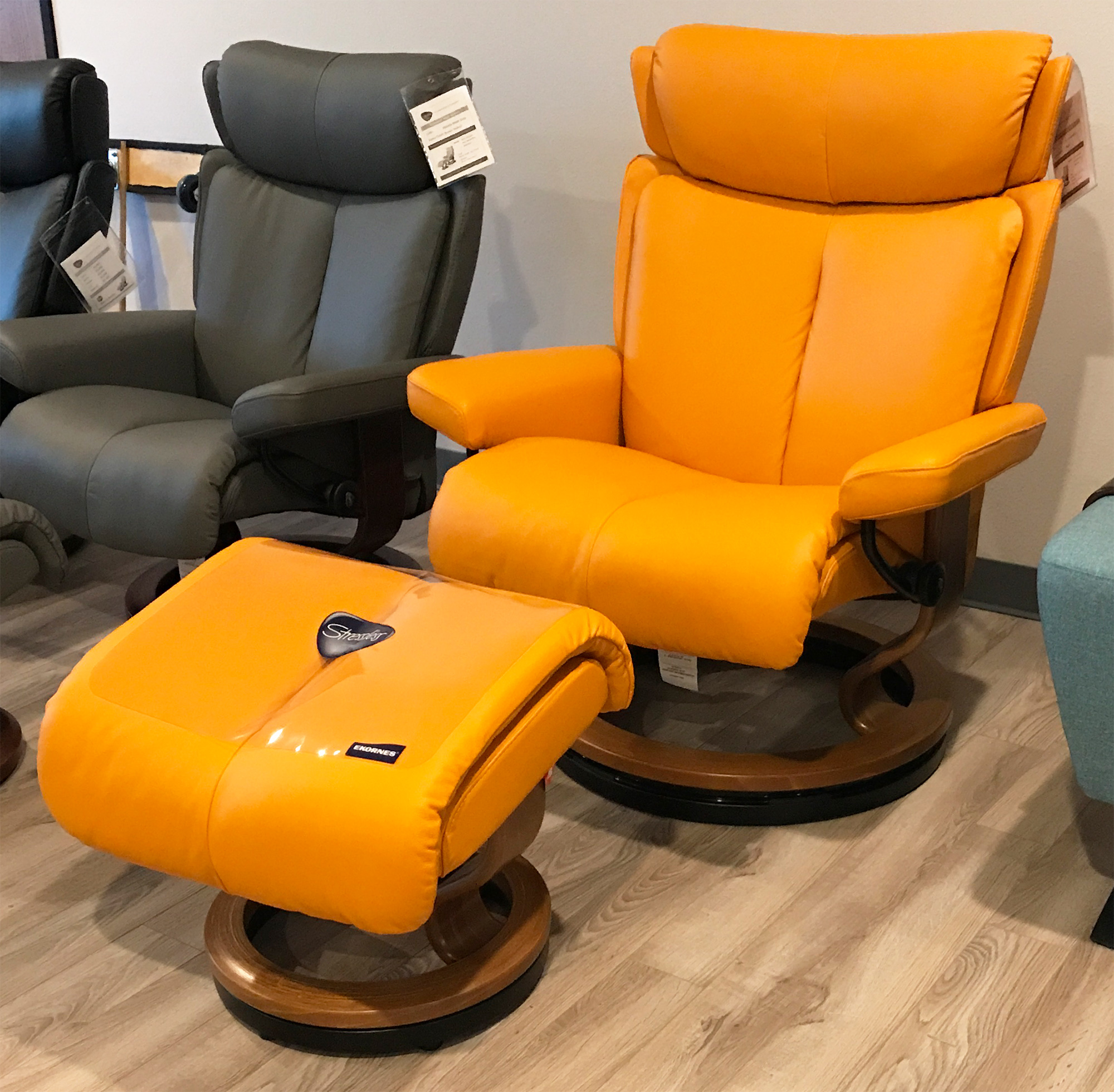Stressless Magic Recliner Chair And Ottoman Paloma Clementine