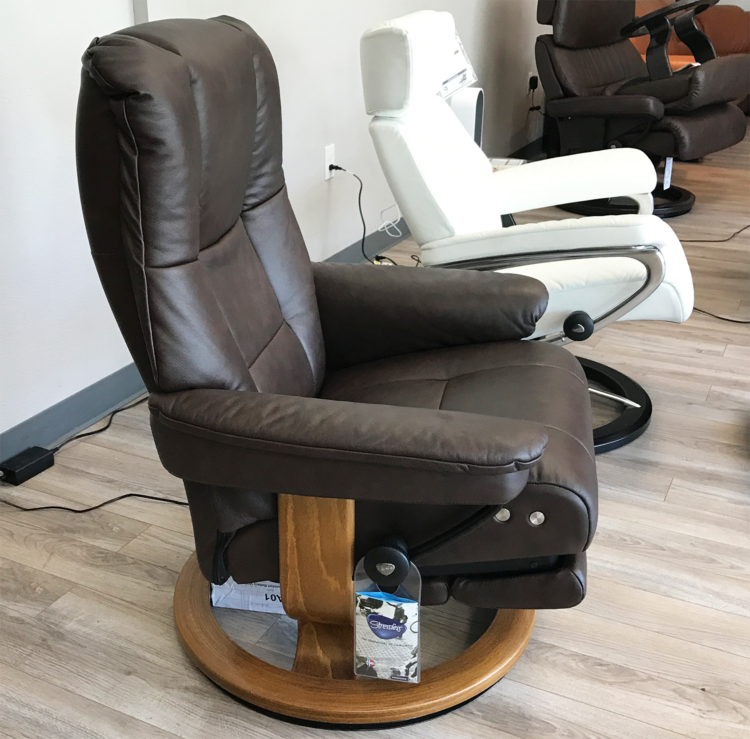 Stressless Mayfair LegComfort Paloma Chocolate Leather Recliner