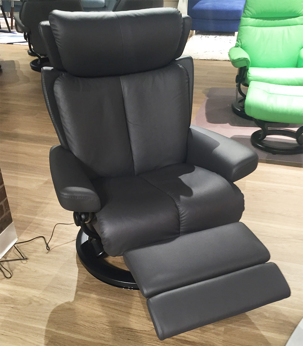 Stressless leg outlet
