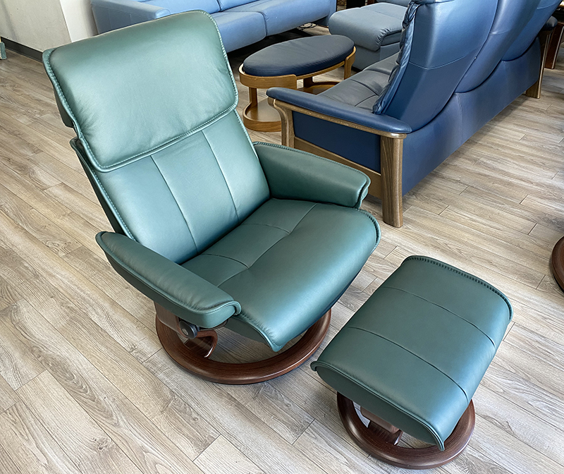 Stressless Admiral Recliner in Dark Green Paloma Leather and Brown Wood Stain Classic Base